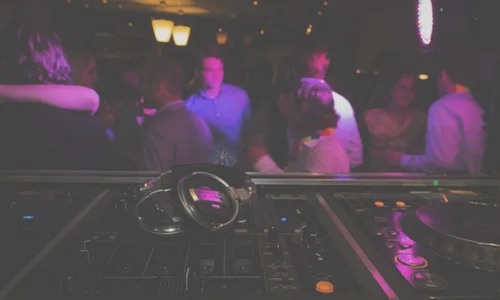 eskuvoi-dj-zene